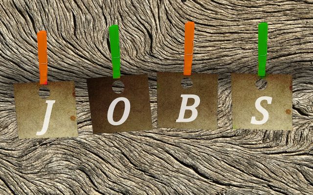 Nous recherchons activement